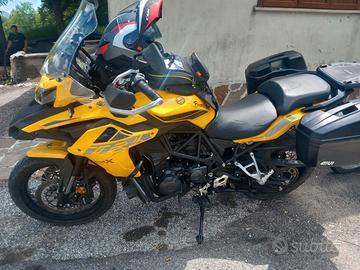 Benelli Trk 502x