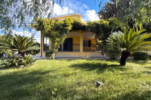 Prestigiosa villa ristrutturata