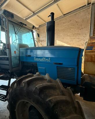 Trattore 165 cavalli + aratro quadrivomere