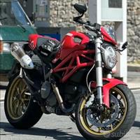 Ducati Monster 796 plus