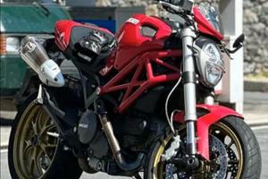 Ducati Monster 796 plus