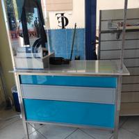 Postazione cassa per negozio