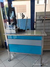 Postazione cassa per negozio