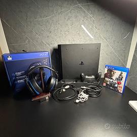 PS4 Pro 1TB + Accessori + Cuffie Razer - Perfetta!