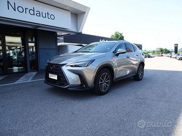 Lexus NX Hybrid 4WD Premium