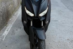 X max 300