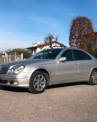 Mercedes classe E 270 CDI (W211)