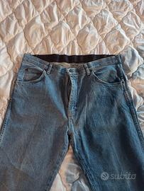 25 Jeans Wrangler Mix Stock Pari a Nuovo