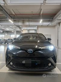 TOYOT CHR 2019