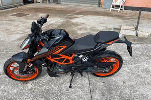 KTM DUKE 125