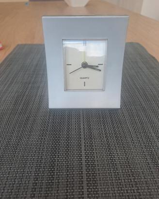 sveglia quartz