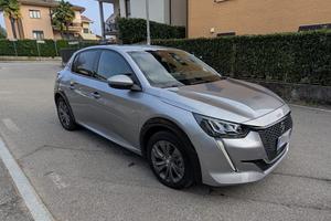 Peugeot e208 modello Allure