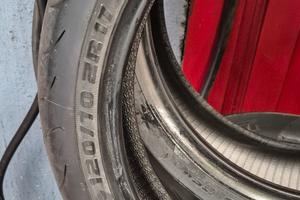 gomme moto nuove metzeler 