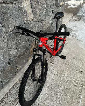 Bici Rockrider ST900 24”