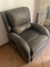 Poltrona reclinabile elettrica