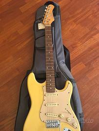 Chitarra elettrica Eko Stratocaster SSS