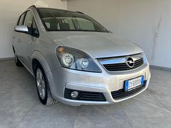 Opel Zafira 1.6 16V Twinport Cosmo
