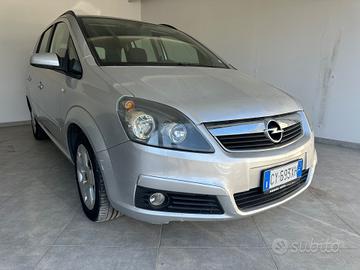 Opel Zafira 1.6 16V Twinport Cosmo