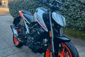 Ktm duke 125