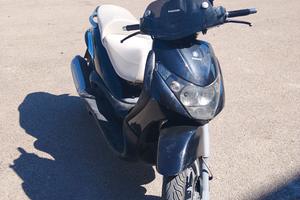 Beverly 125