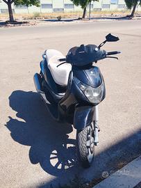 Beverly 125