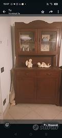 Credenza classica a due corpi