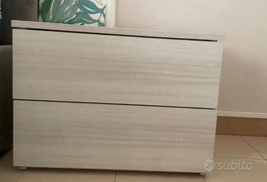Comodini grigio chiaro rovere
