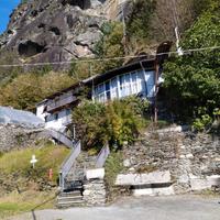 Casa panoramica, ripostigli, giardino. Premia VB