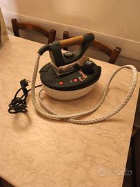 Ferro da stiro professionale Vaporella Easy Polti