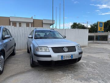 Volkswagen Passat 1.9 TDI/130 CV Var. Business