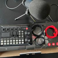 Console e microfono dj