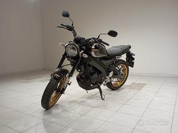 Yamaha XSR 125 - Legacy U10654