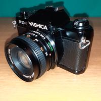 Yashica FX-3 con obiettivo 50mm ML 1:2 