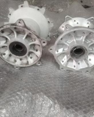 Coppia mozzi Aprilia Caponord 1000.