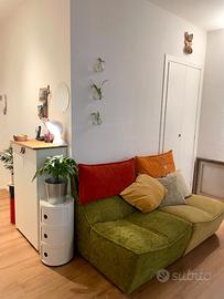 Divano colorato 2 posti divisibile in 2 poltrone