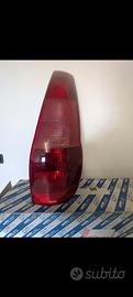 gruppo ottico post. dx Fiat Punto 1a serie 93-99. 