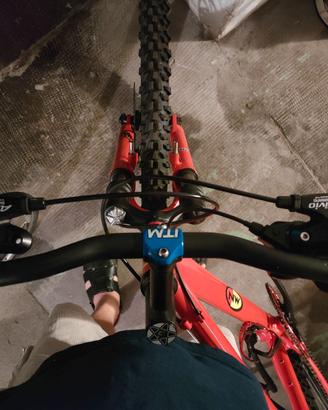 Mountain bike marca Manitou