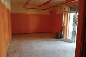 Locale uso ufficio/ristorante/pizzeria/bar/etc