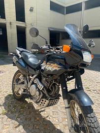 Honda NX 650 Dominator