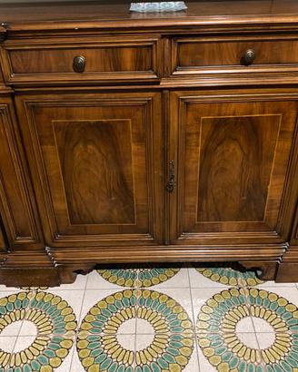 Credenza in legno massello