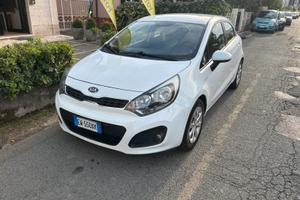 Kia rio gpl