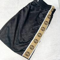 Pantaloncini Gucci GG Monogram con bande laterali