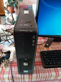 computer fisso completo di monitor tastiera 