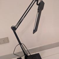 Lampada da tavolo regolabile Luxo t88