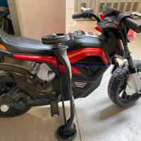 Moto elettrica ricaricabile per bambini