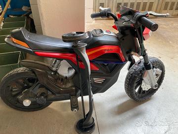 Moto elettrica ricaricabile per bambini