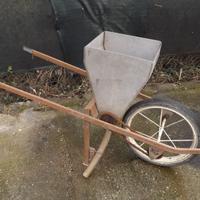 Carriola Seminatrice e Concimatrice