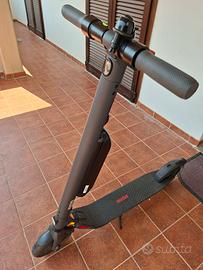 Monopattino elettrico Segway con doppia batteria  