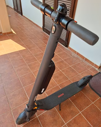 Monopattino elettrico Segway con doppia batteria  