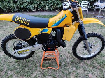 Suzuki RM 125 - 1982